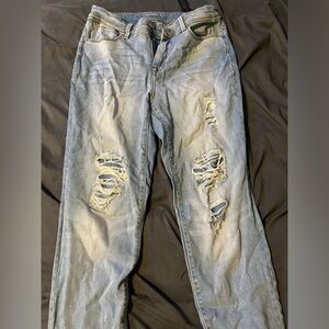 Size 00 ripped and cropped Chico’s jeans